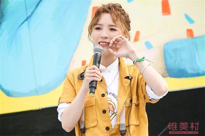 黃雅莉周筆暢電臺事件 周筆暢黃雅莉有什么矛盾 2