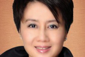 何鴻燊多大年齡娶四房 梁安琪說何鴻燊84歲還能生