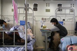 上海12歲男孩出方艙后沒人要 母親不管孩子的說法辟謠