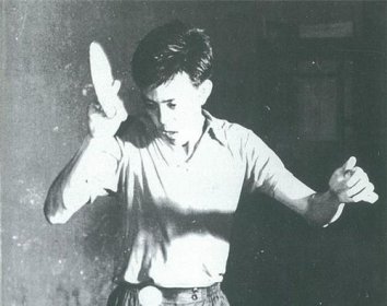 容國團為什么只活31歲 容國團為什么沒有奧運金牌？ 2