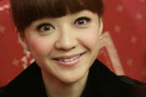 陳慧嫻老公是誰 和張學友接吻照激起千層浪