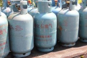 正常的空煤氣罐多少斤