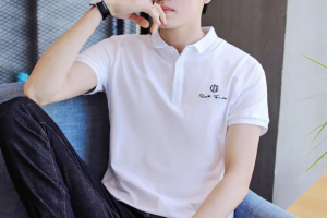 夏季男生polo衫怎么穿 無與倫比的時尚感